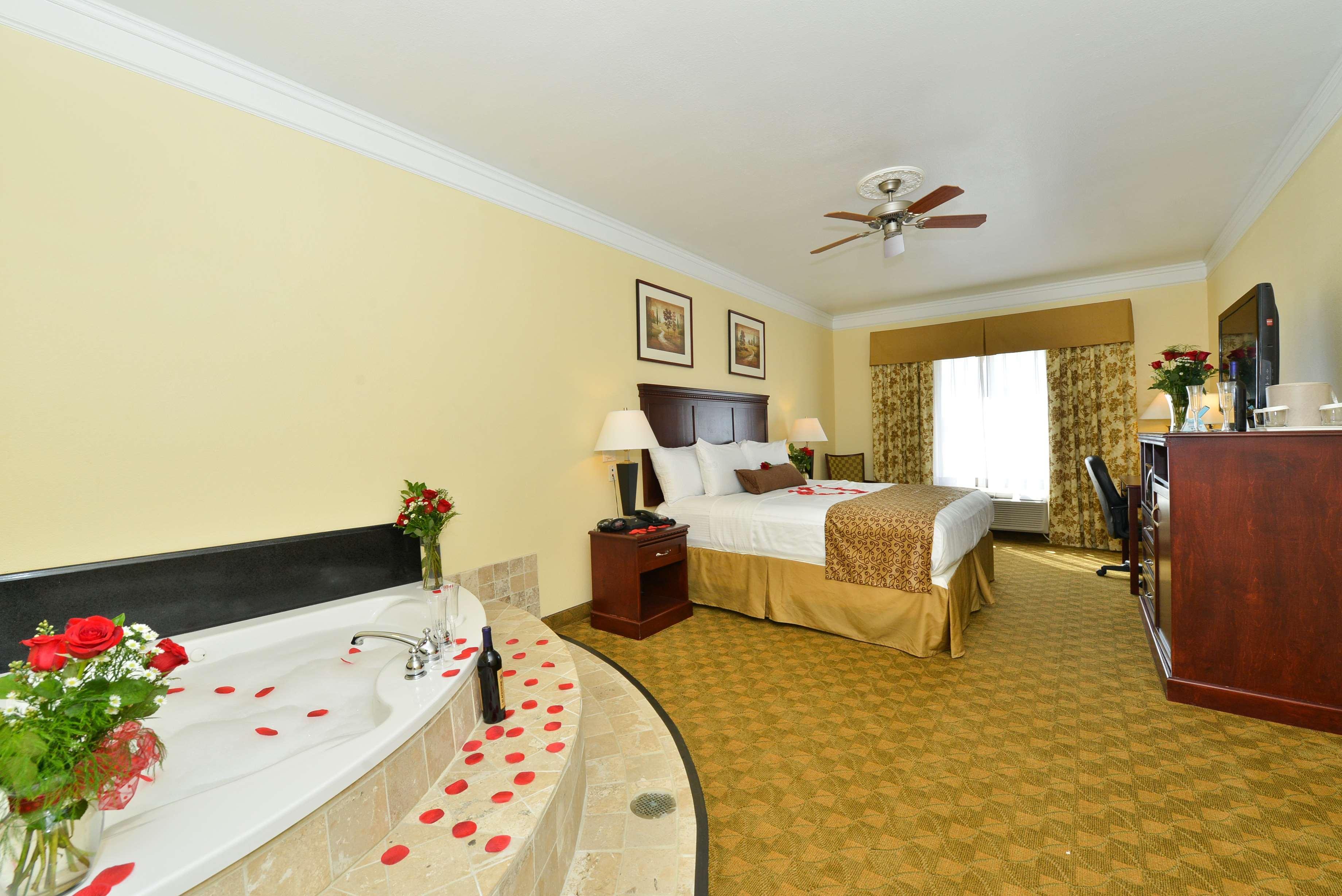 Best Western Lone Star Inn Edna Exteriör bild